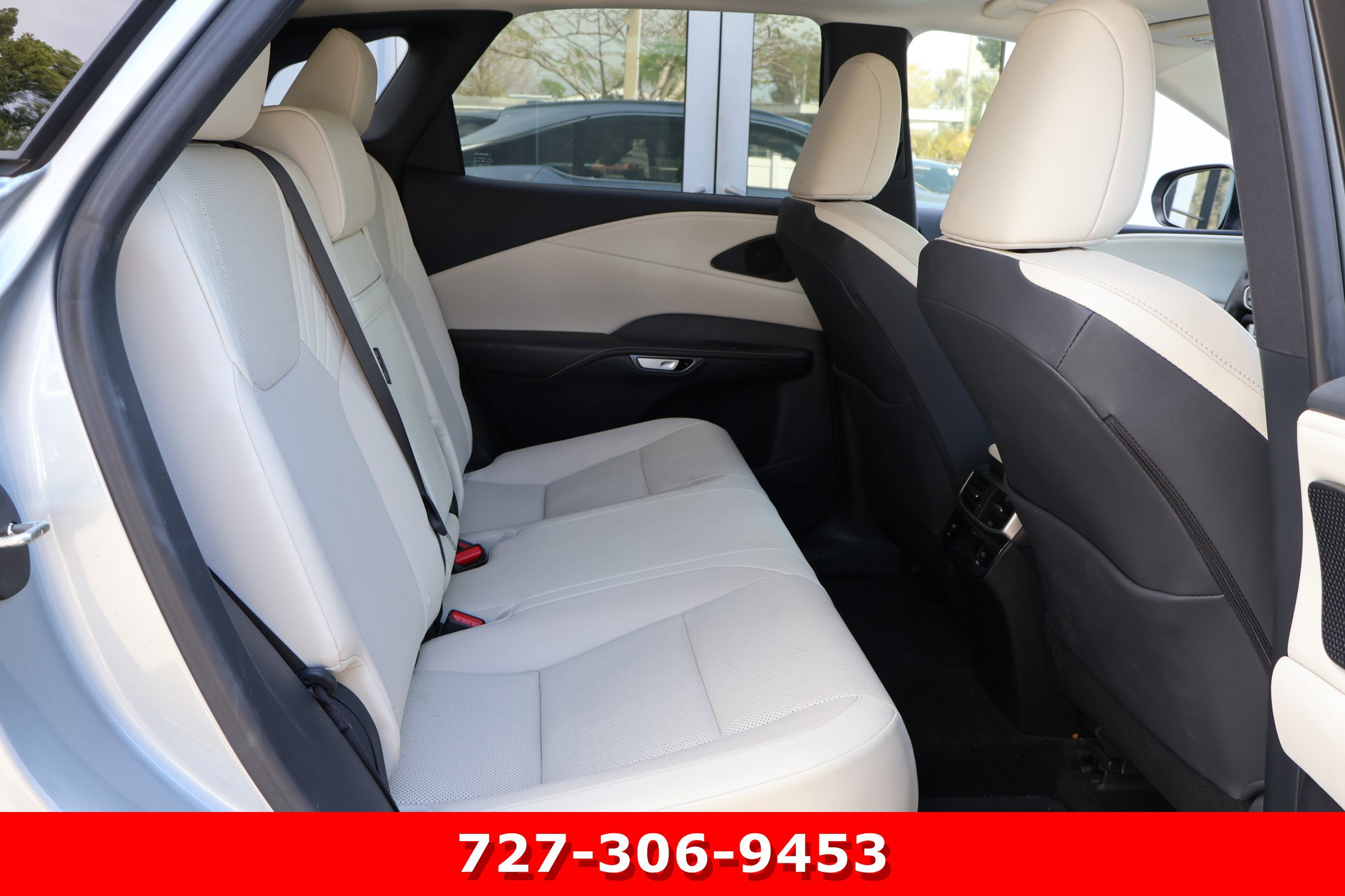 Used 2024 Lexus RX 350 Premium w/ Accessory Package (Z1) image 21