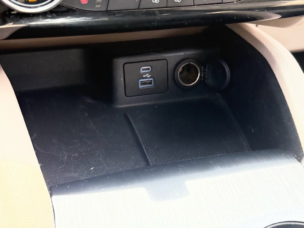 Used 2022 Ford Escape SEL FWD image 27