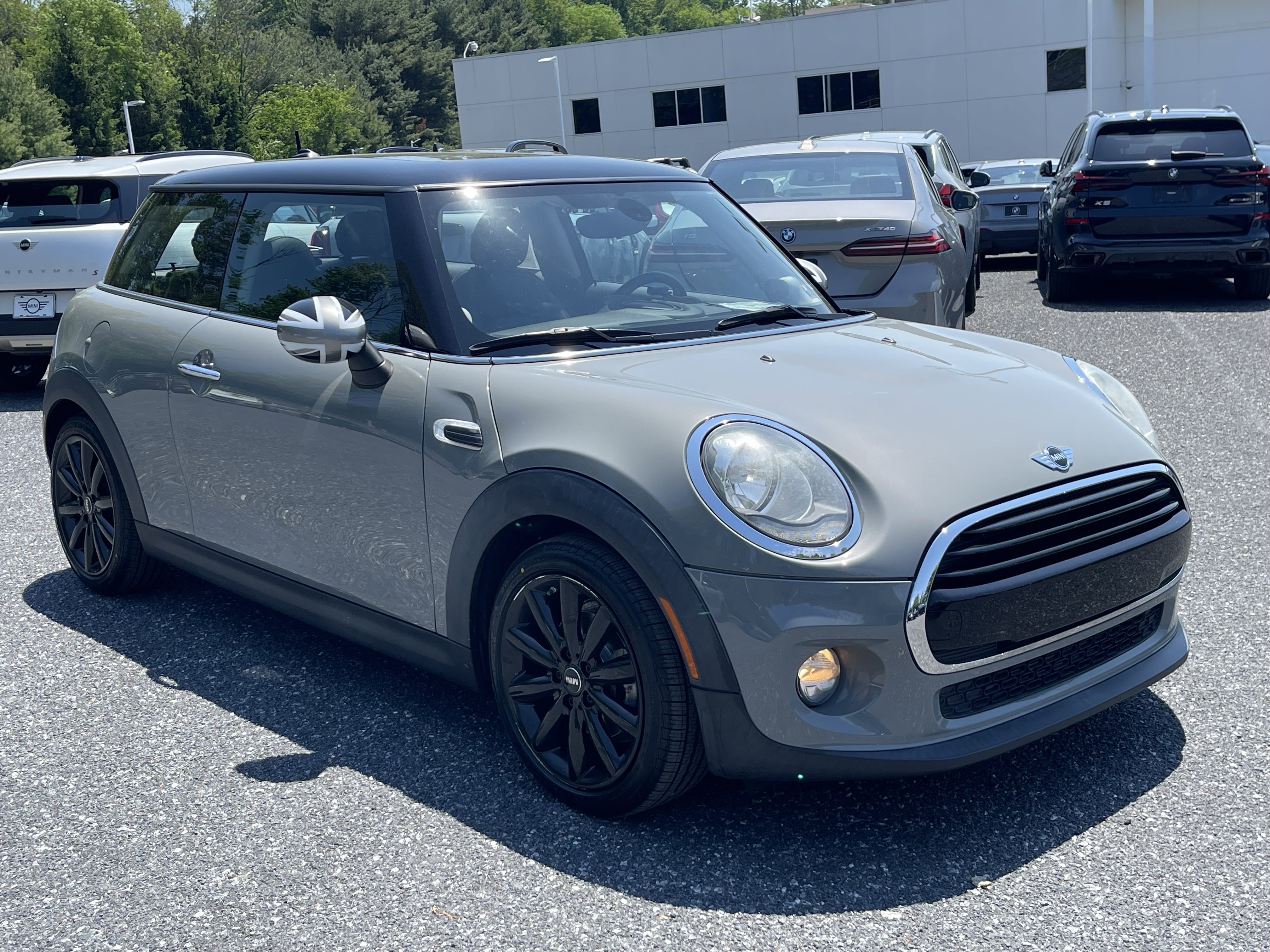 Used 2017 MINI Cooper 2-Door Hardtop FWD image 3