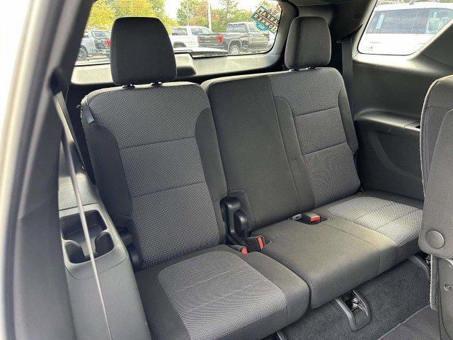 Used 2023 Chevrolet Traverse LT image 11