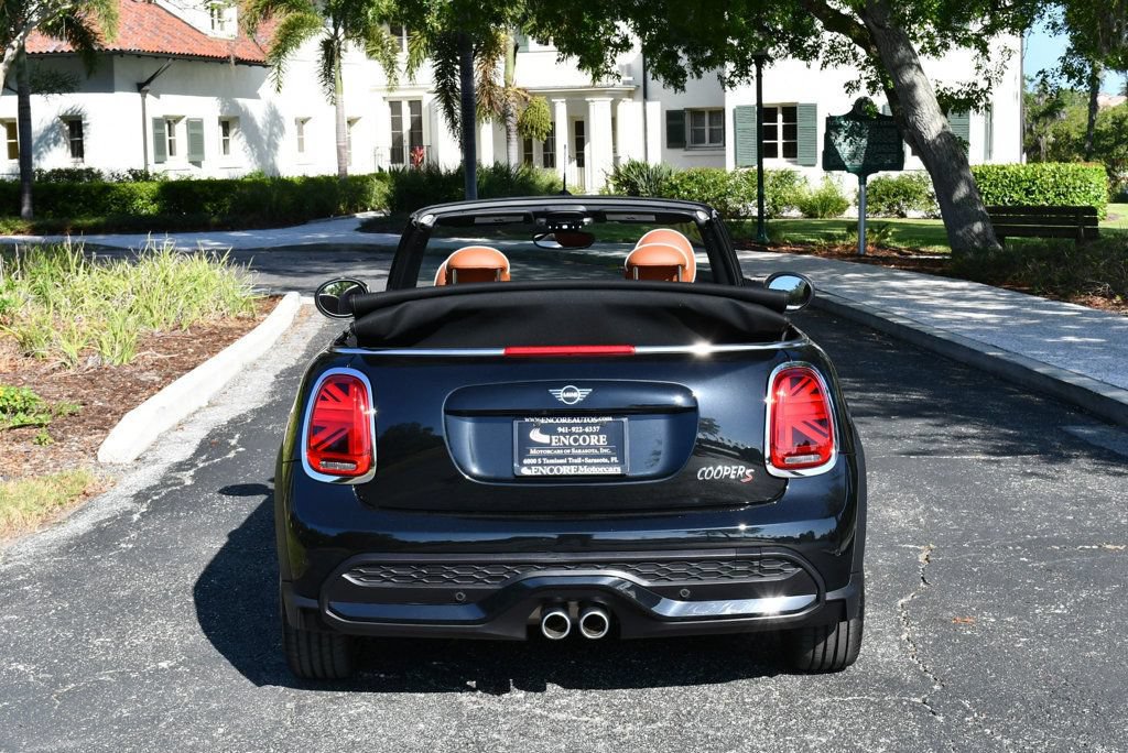 Used 2024 MINI Cooper S w/ Signature Upholstery Package FWD image 5