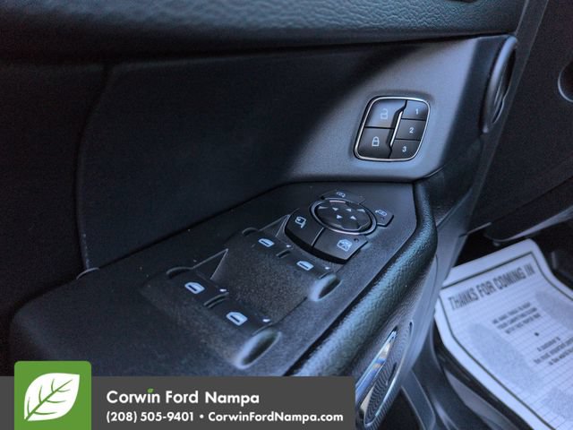 Used 2020 Ford Expedition Max XLT w/ Equipment Group 202A AWD/4WD image 11