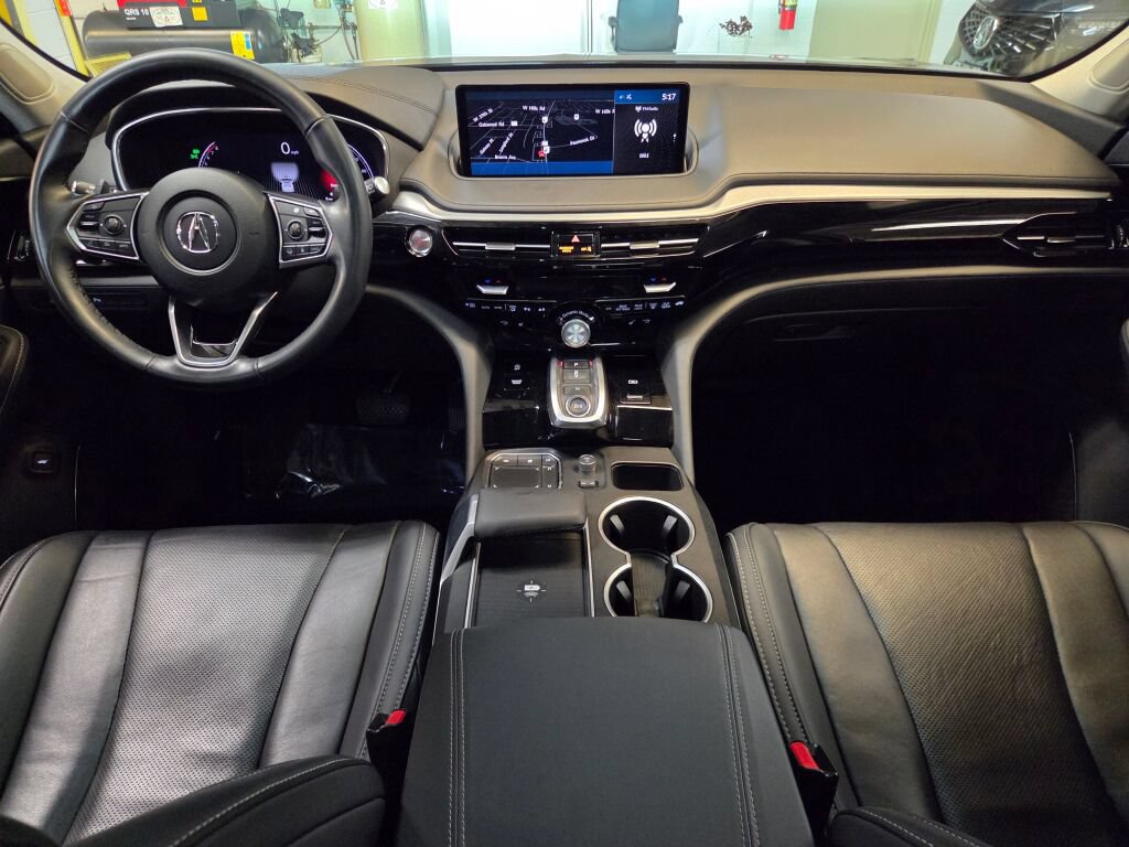 Certified 2023 Acura MDX w/ Technology Package AWD/4WD image 15