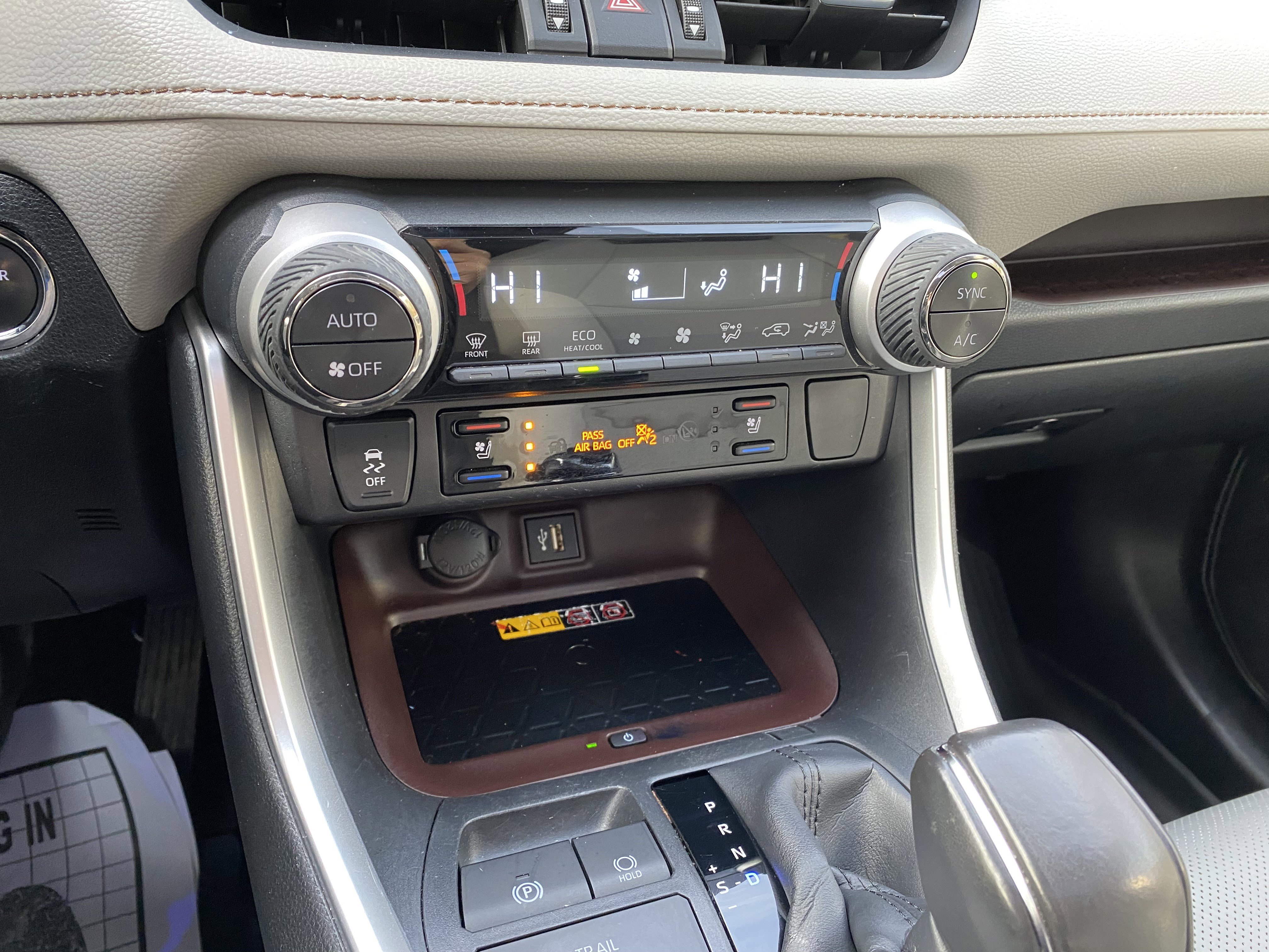 Used 2024 Toyota RAV4 Limited w/ Advanced Technology Package image 29