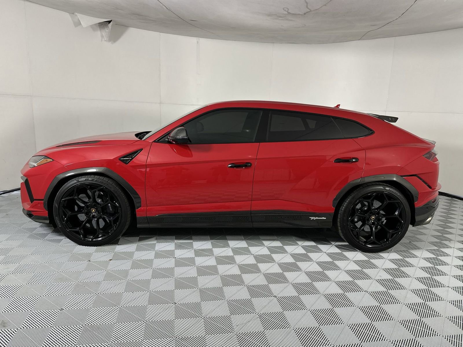 Used 2023 Lamborghini Urus Performante image 5
