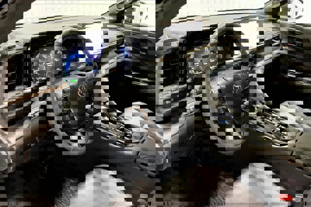 Used 2026 Toyota Crown Limited image 14