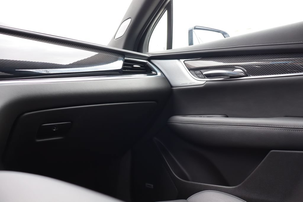 Certified 2024 Cadillac XT6 Sport w/ LPO, Floor Liner Package AWD/4WD image 46