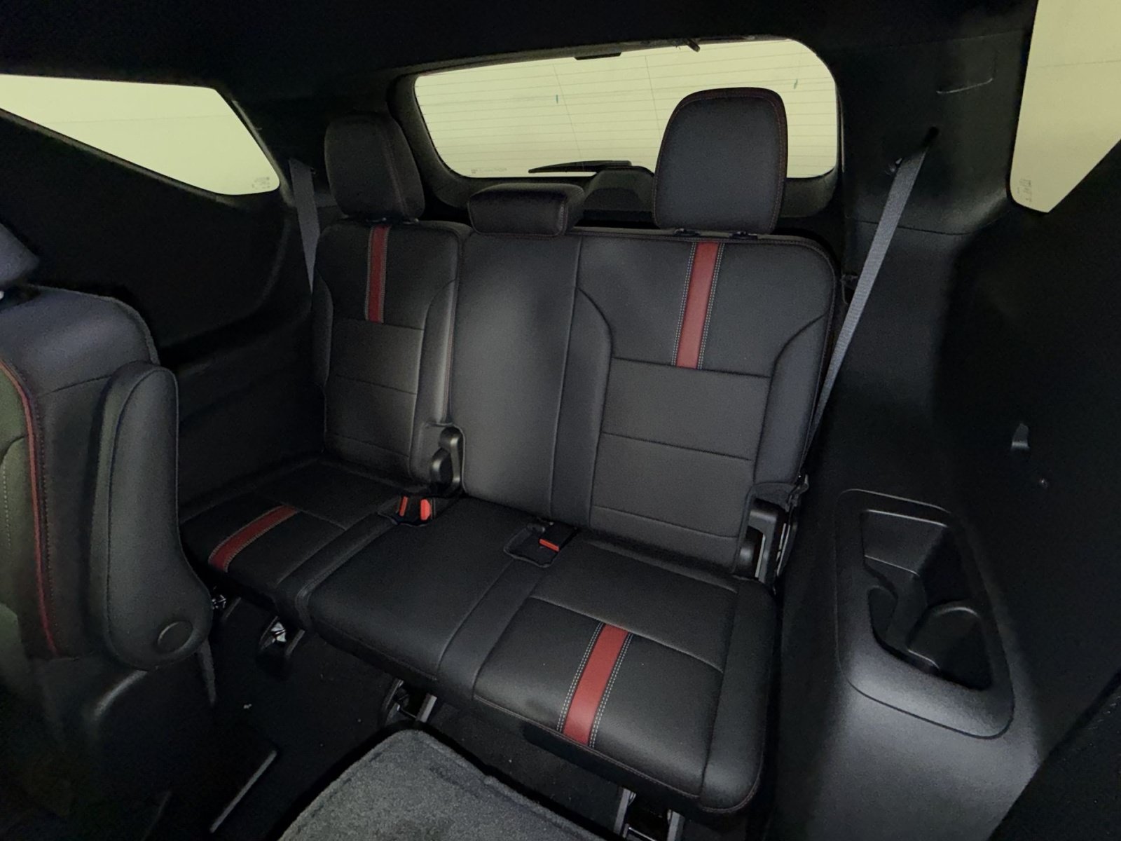New 2027 Chevrolet Traverse RS AWD/4WD image 25