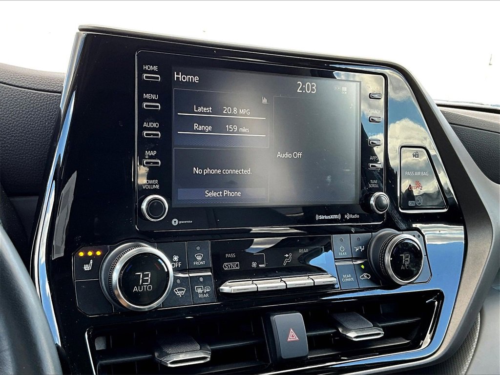 Used 2022 Toyota Highlander XLE image 19