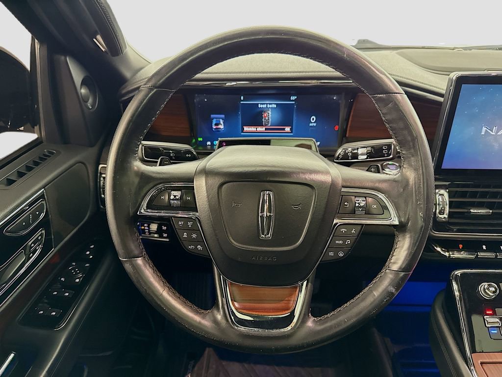 Used 2022 Lincoln Navigator L Reserve image 11