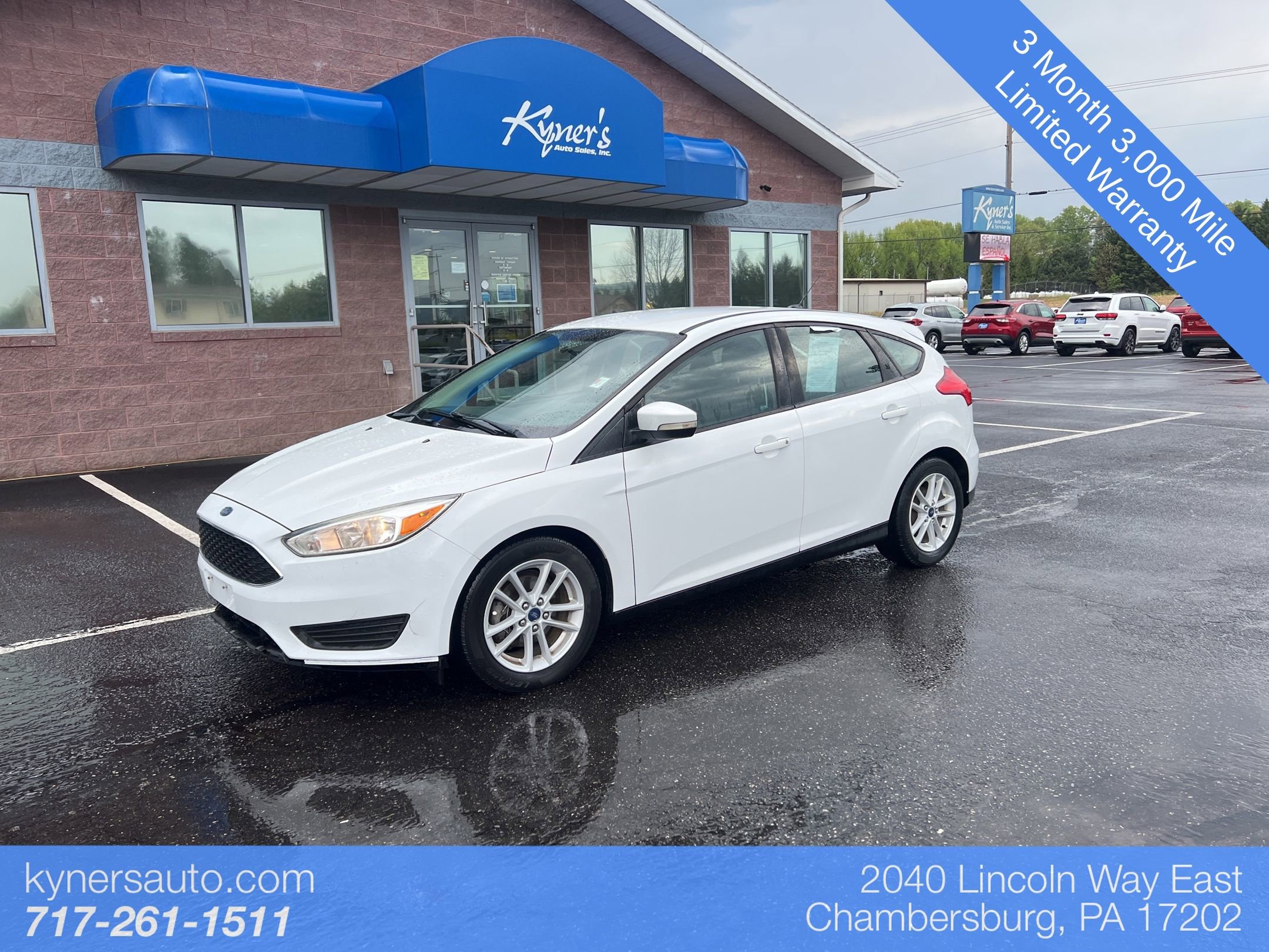Used 2017 Ford Focus SE FWD image 1
