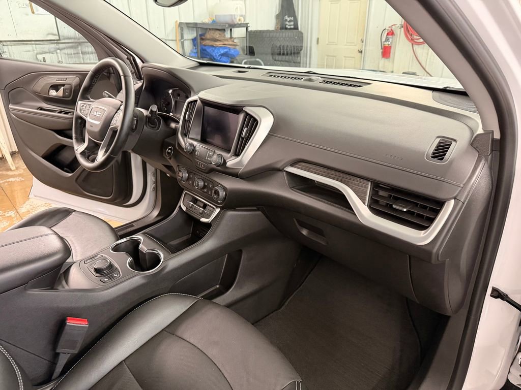 Used 2023 GMC Terrain SLT AWD/4WD image 35