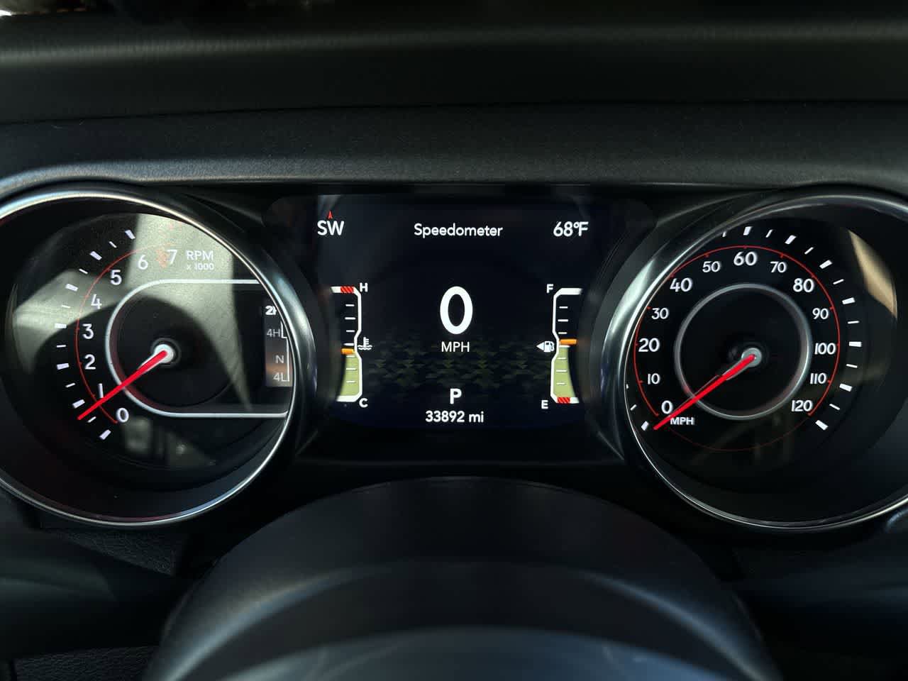 Used 2022 Jeep Gladiator Mojave image 16