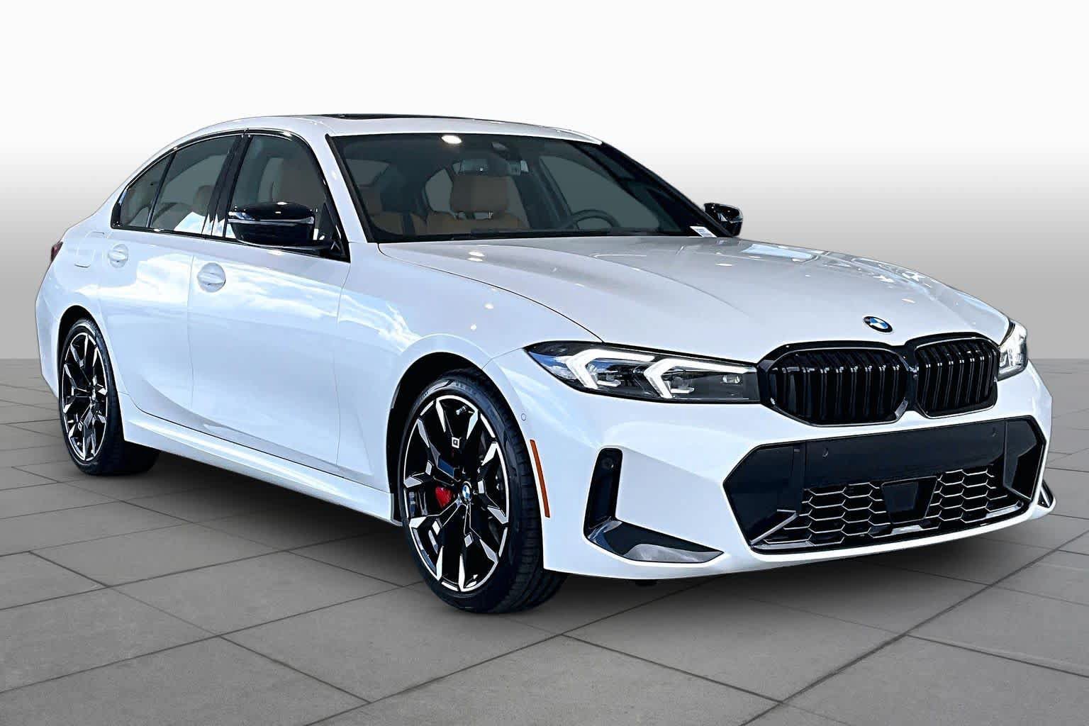 New 2026 BMW 330i Sedan w/ M Sport Package RWD image 2
