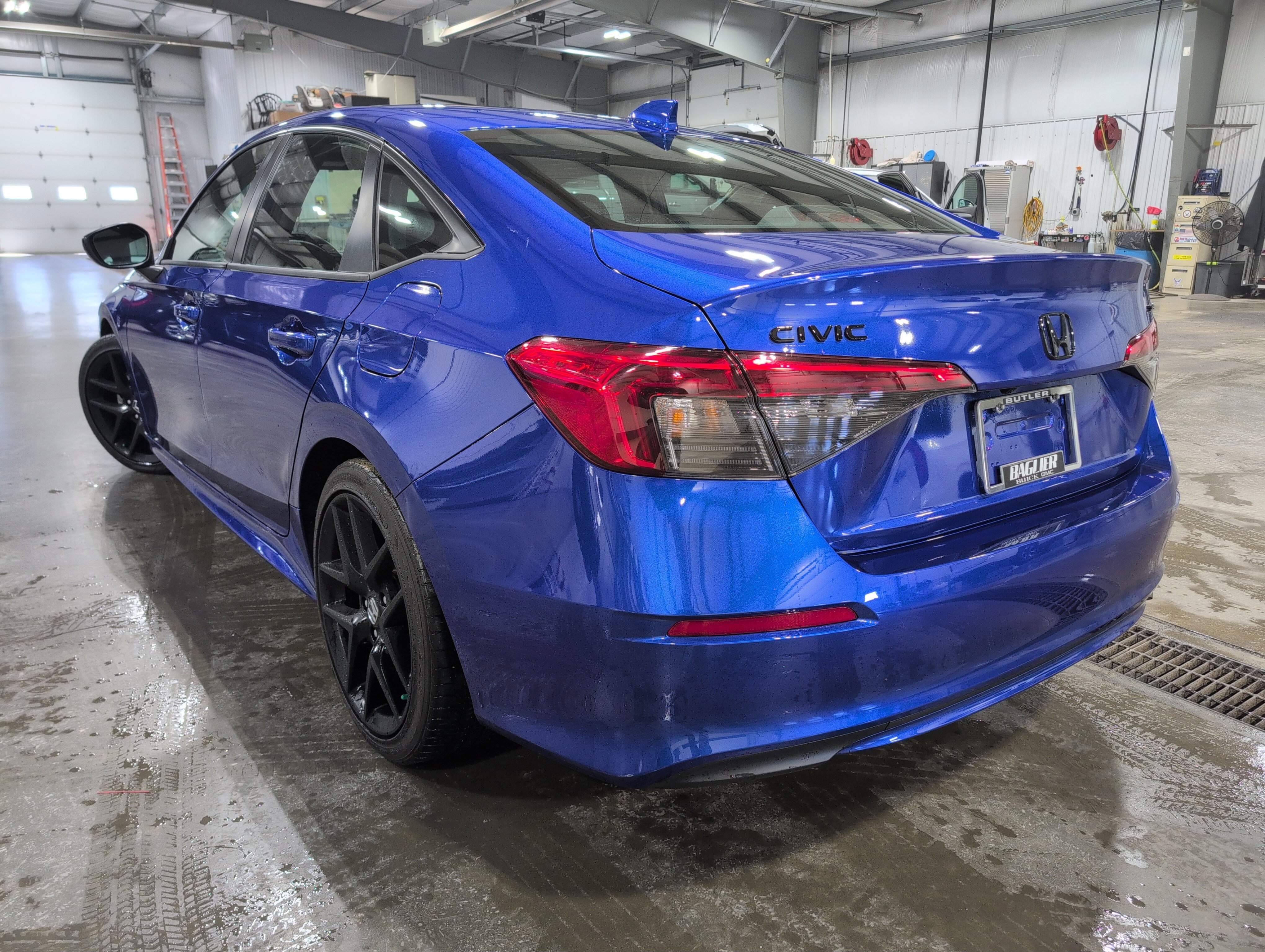 Used 2022 Honda Civic Sport image 4
