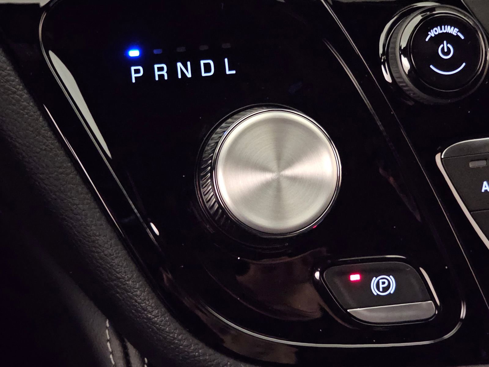 New 2026 Chrysler Pacifica Limited AWD/4WD image 23