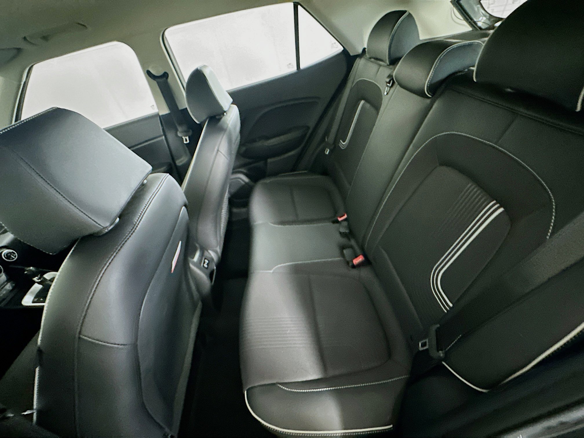 Used 2025 Hyundai Venue Limited image 27