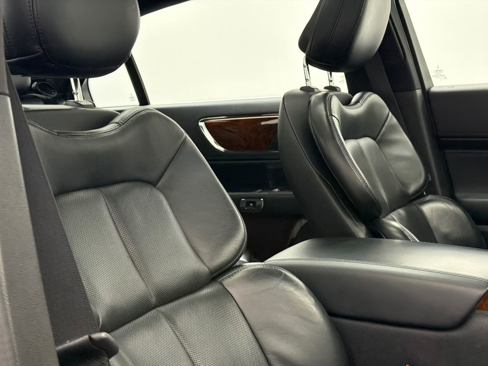 Used 2020 Lincoln Continental AWD w/ Premium Package image 10