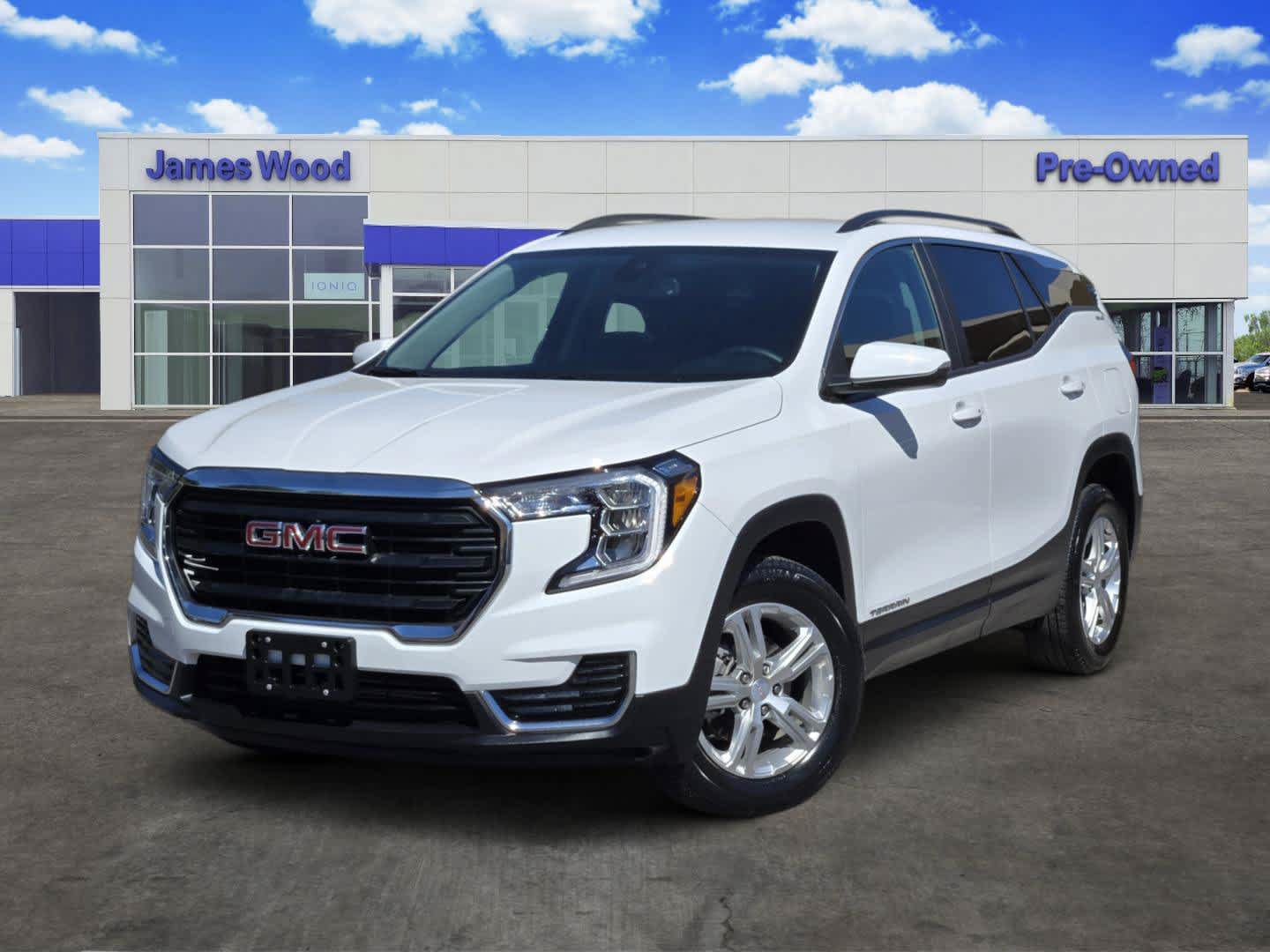 Certified 2024 GMC Terrain SLE w/ Driver Convenience Package AWD/4WD image 1