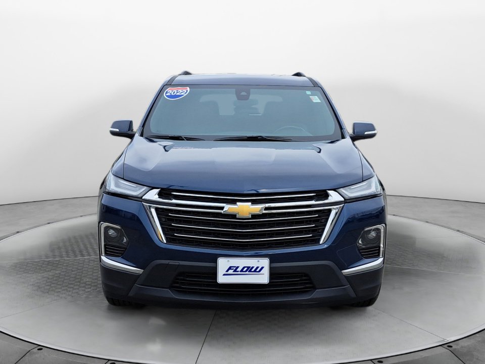 Certified 2022 Chevrolet Traverse LT image 2