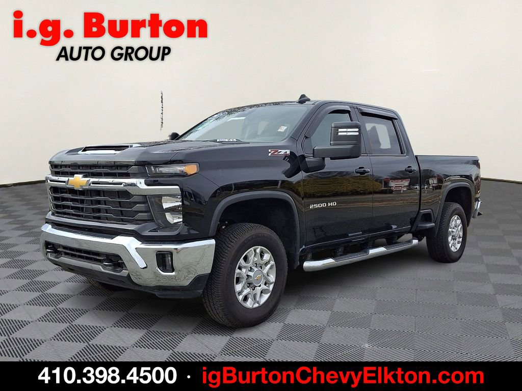 Used 2025 Chevrolet Silverado 2500 LT image 3