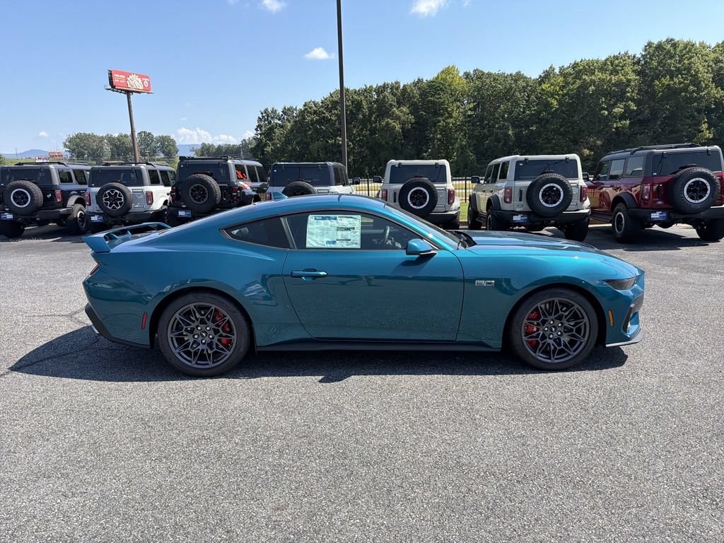 New 2026 Ford Mustang GT Premium w/ GT Performance Package RWD image 8