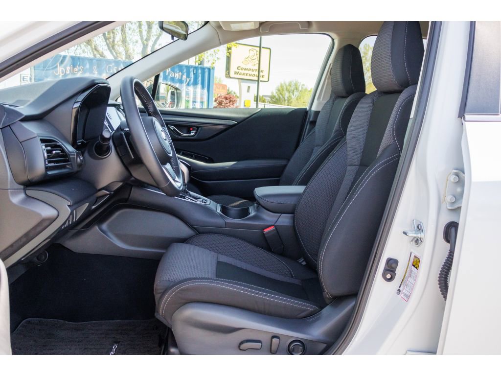 Certified 2025 Subaru Outback Premium AWD/4WD image 15