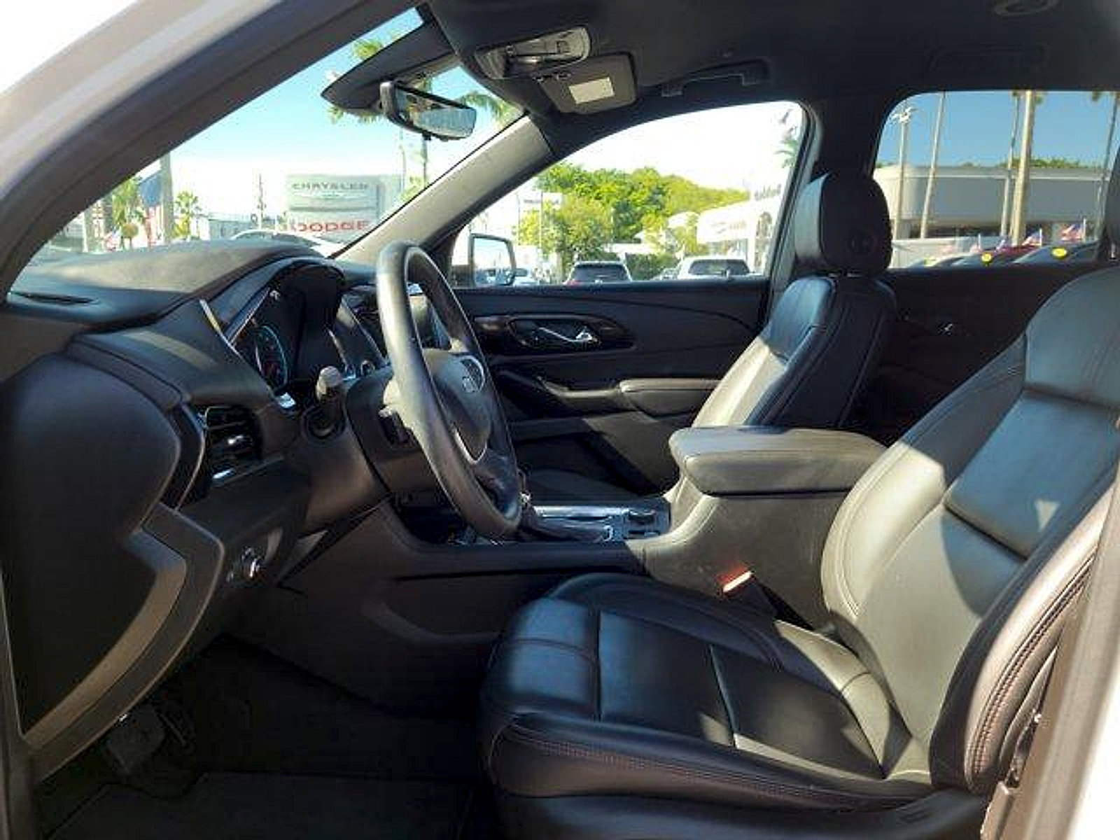 Used 2023 Chevrolet Traverse RS AWD/4WD image 24