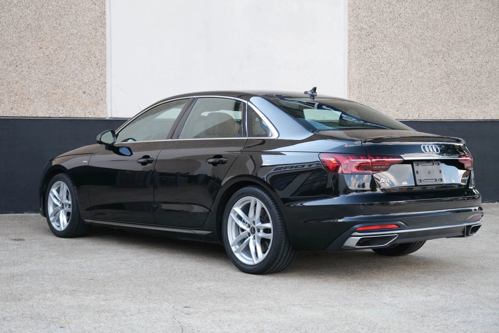 Used 2024 Audi A4 2.0T Premium Plus AWD/4WD image 15