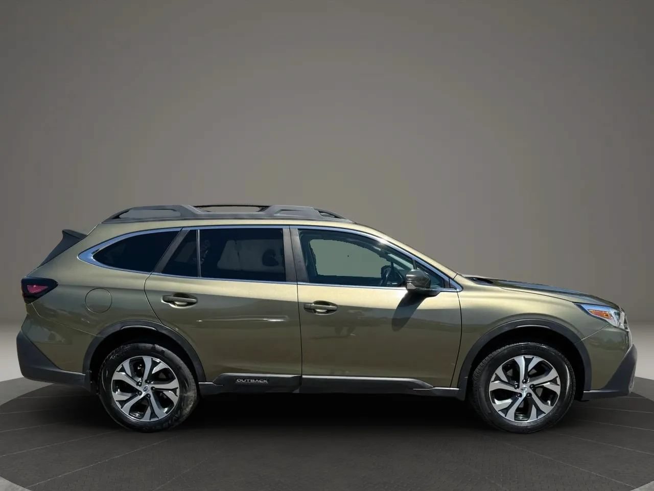Used 2020 Subaru Outback Limited AWD/4WD image 3