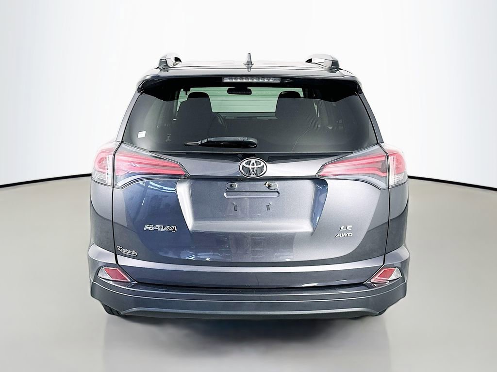 Used 2017 Toyota RAV4 LE AWD/4WD image 6