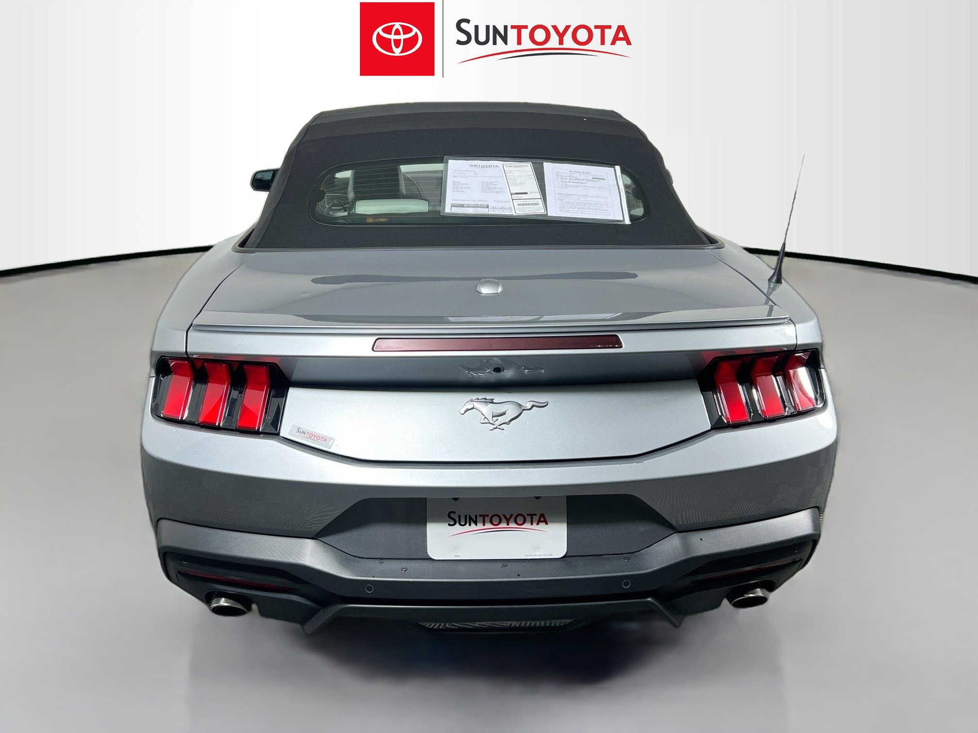 Used 2024 Ford Mustang Premium image 5