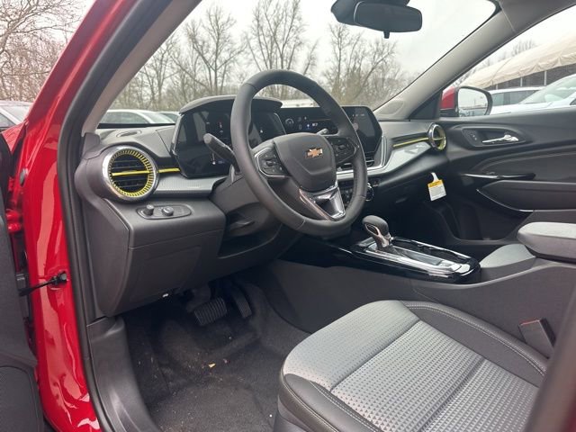 New 2026 Chevrolet Trax LT w/ Driver Confidence Package image 14