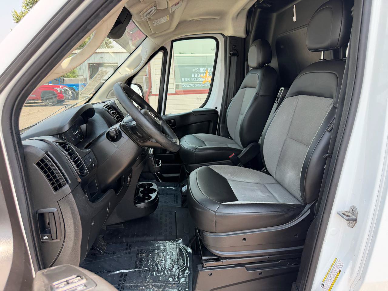 Used 2023 RAM ProMaster 3500 FWD image 11