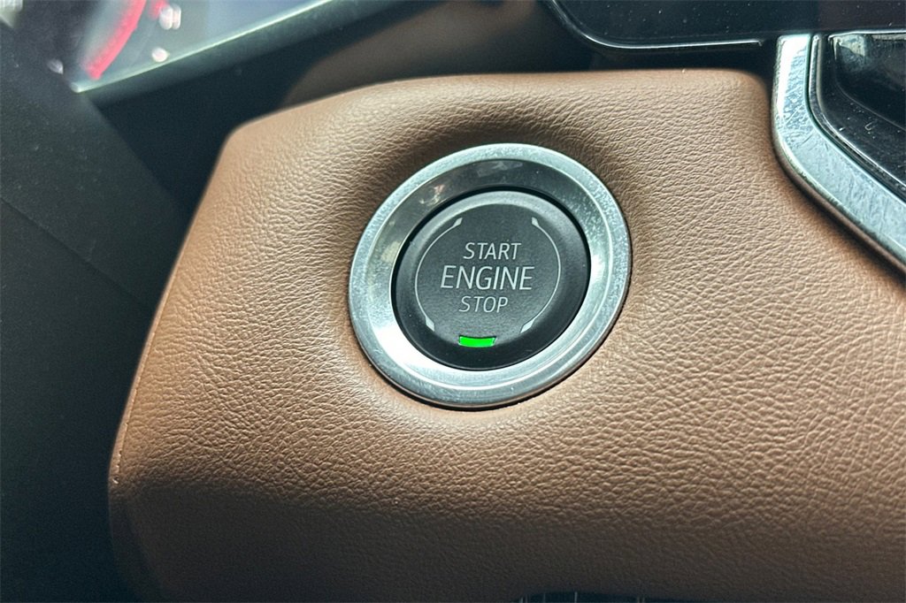 Used 2024 GMC Canyon AT4 w/ AT4 Premium Package image 24