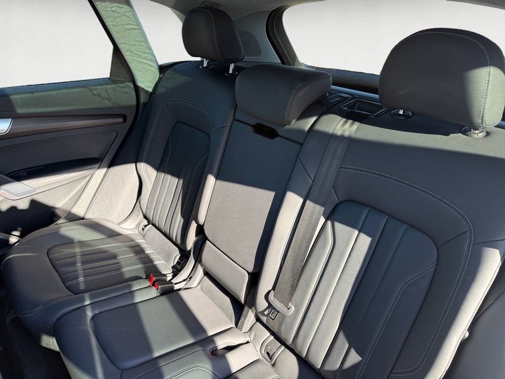 Used 2023 Audi Q5 2.0T Premium Plus w/ Premium Plus Package image 14