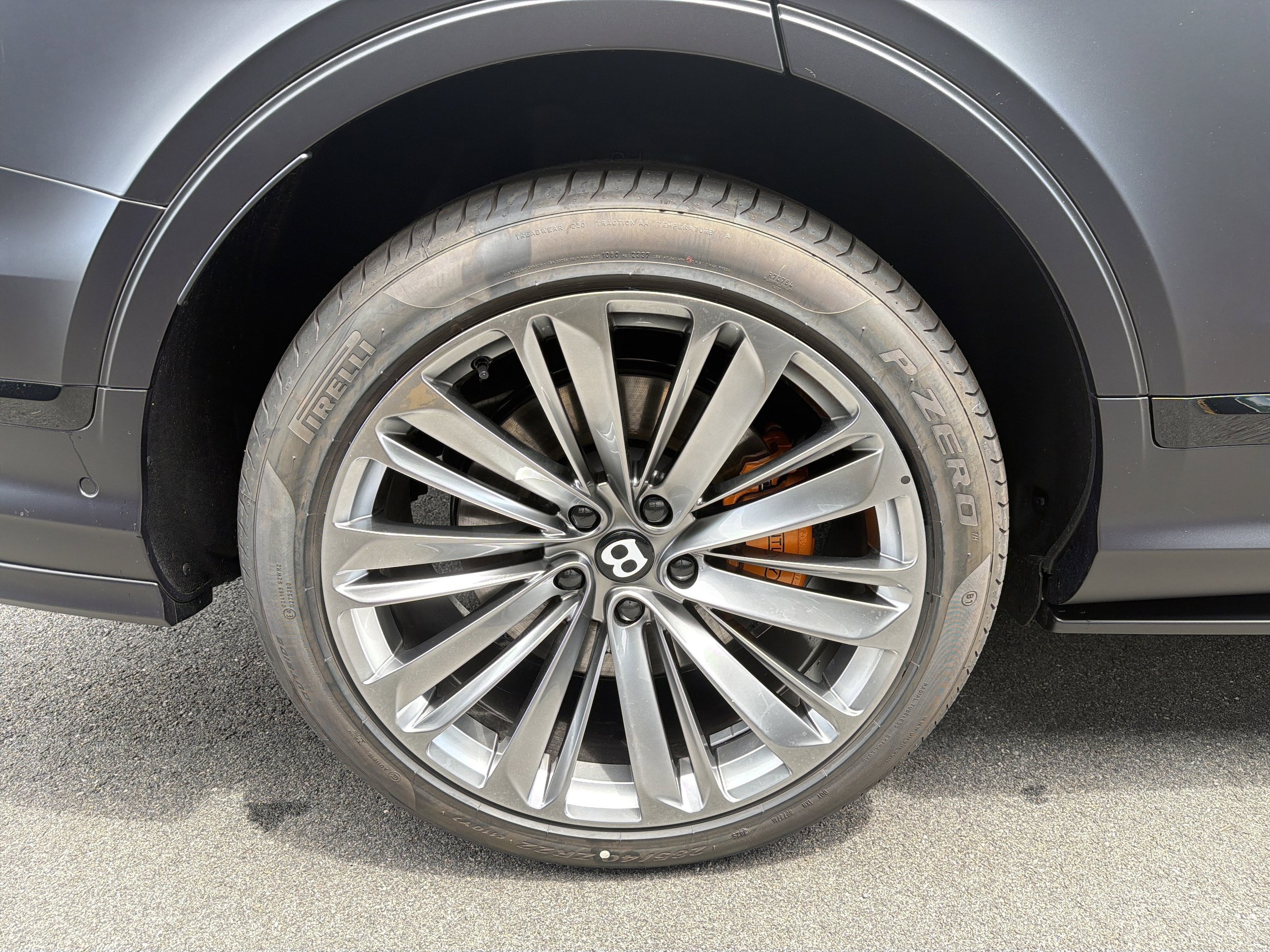 New 2026 Bentley Bentayga Speed AWD/4WD image 28