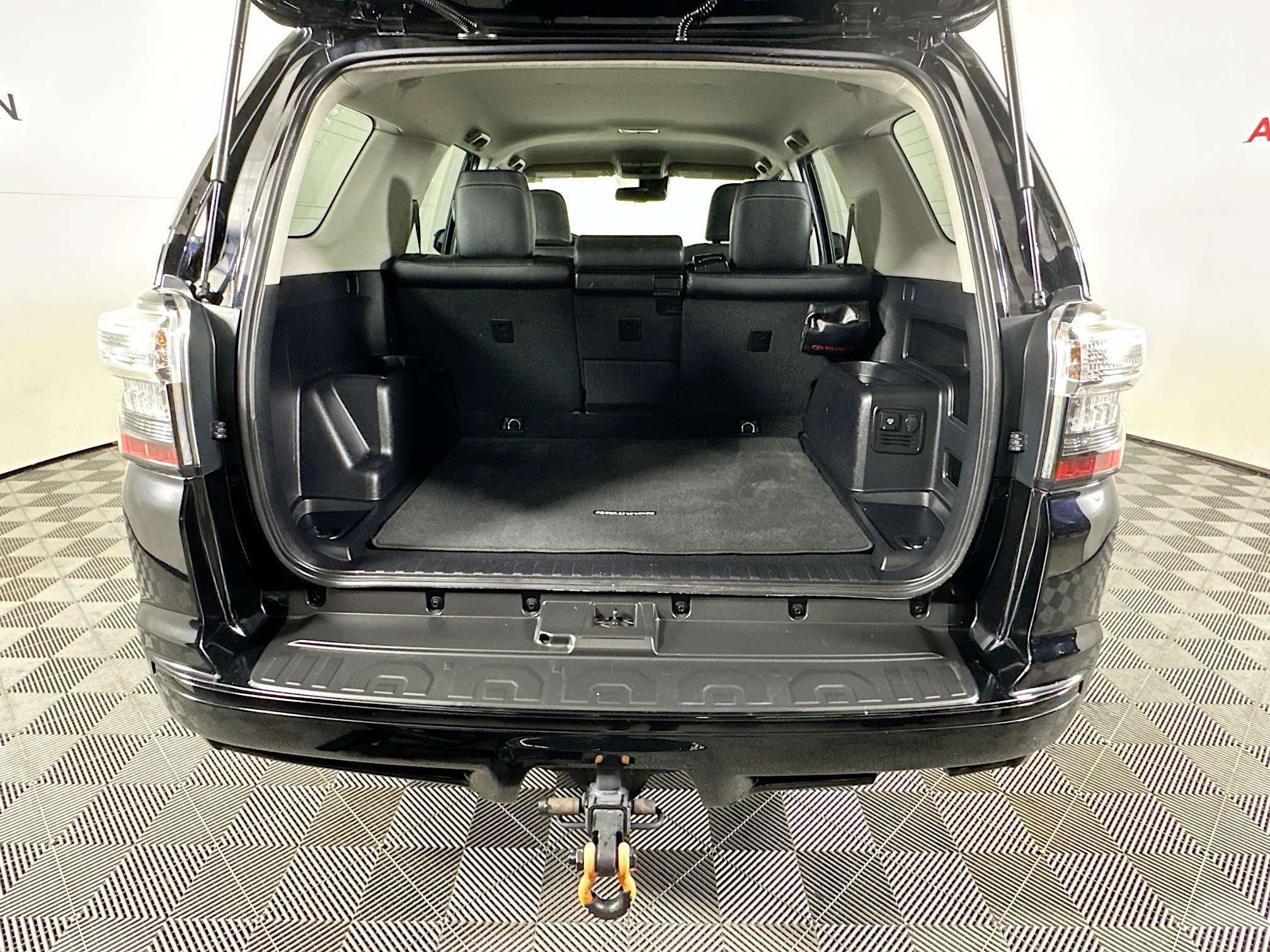 Used 2023 Toyota 4Runner TRD Sport image 31