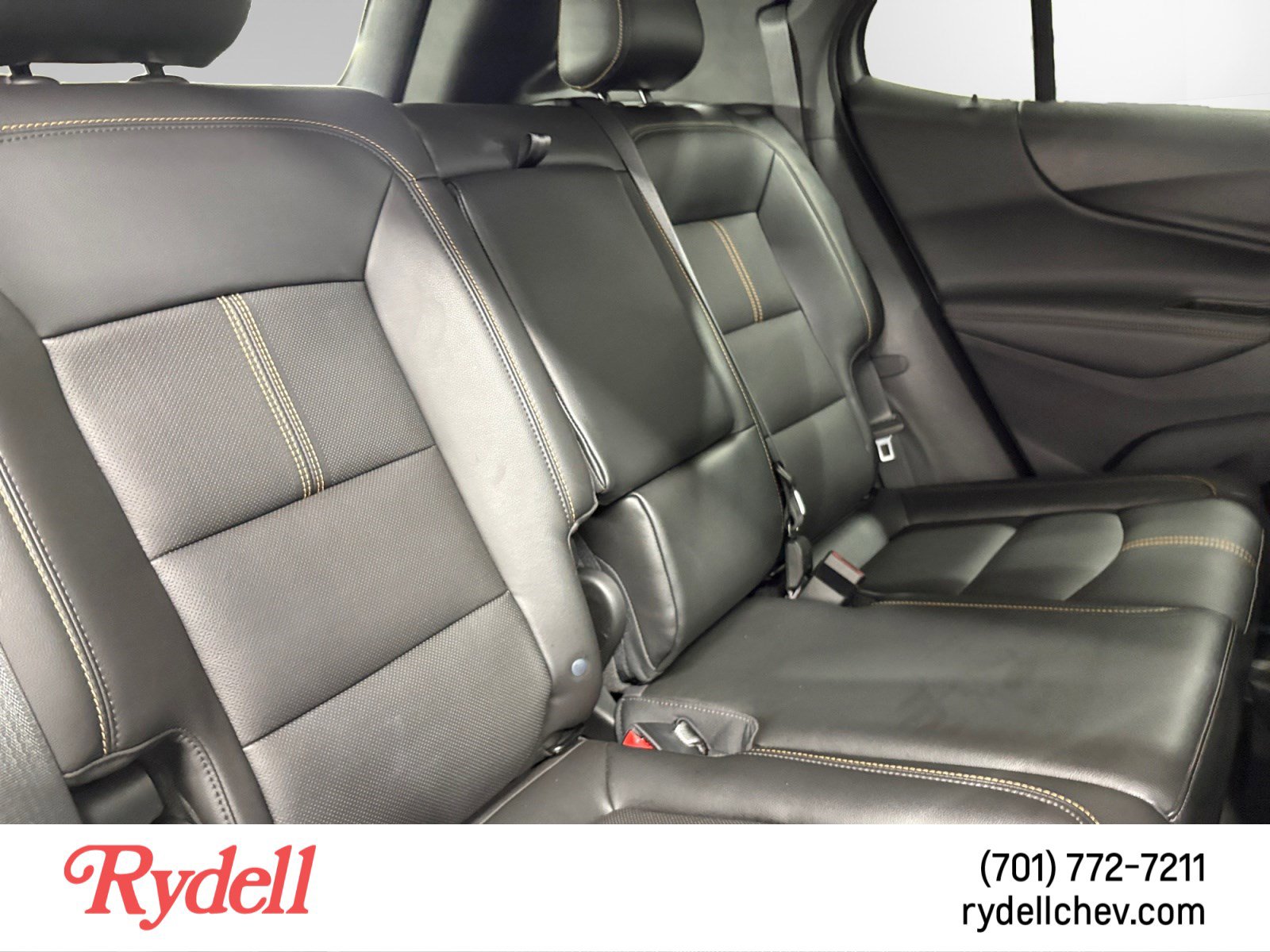 Used 2023 Chevrolet Equinox Premier AWD/4WD image 17