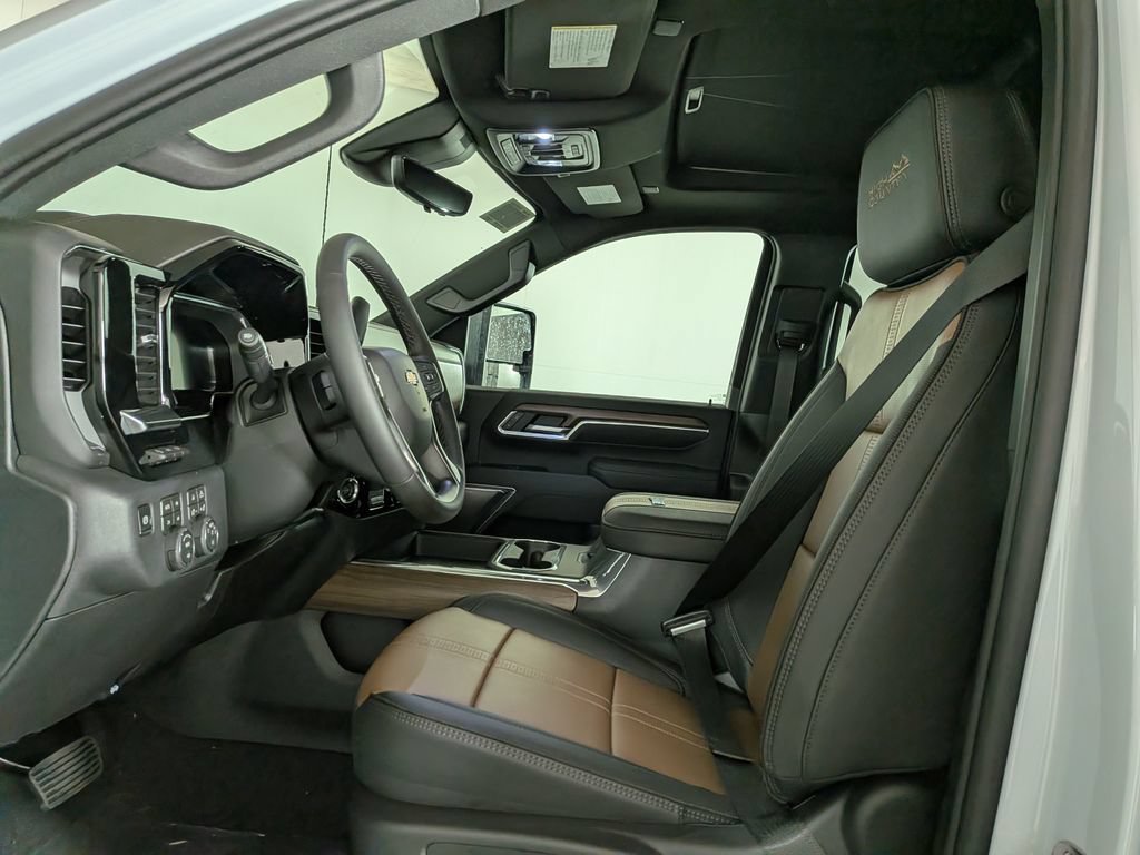 New 2026 Chevrolet Silverado 3500 High Country w/ High Country Premium Package AWD/4WD image 14