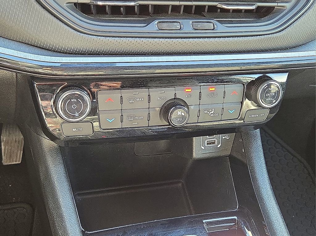 Used 2024 Jeep Compass Trailhawk image 30