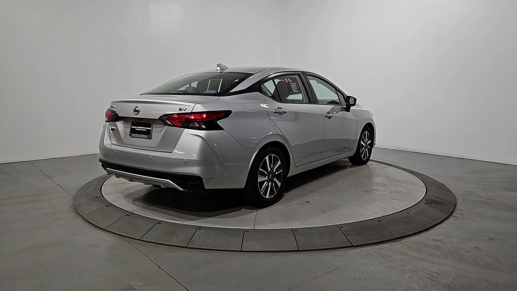 Certified 2020 Nissan Versa SV image 6