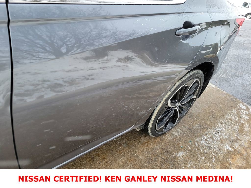 Certified 2023 Nissan Altima 2.5 SR image 12