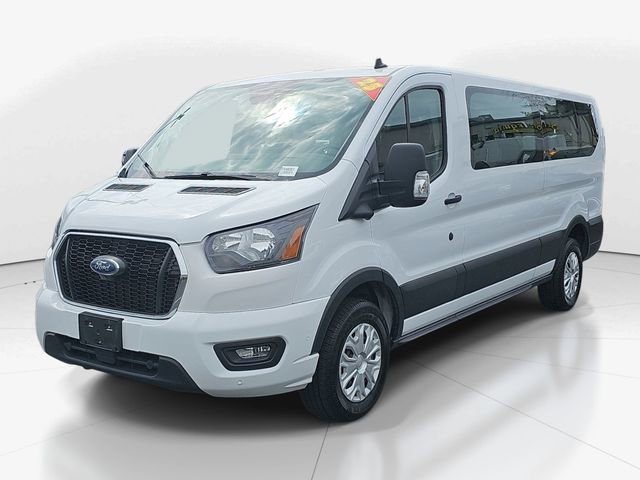 Used 2023 Ford Transit 350 XLT image 9