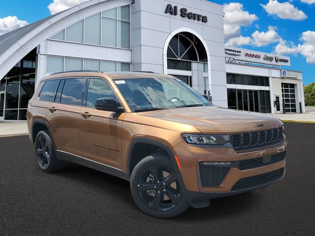 New 2026 Jeep Grand Cherokee L Limited w/ Limited Altitude Package AWD/4WD image 1