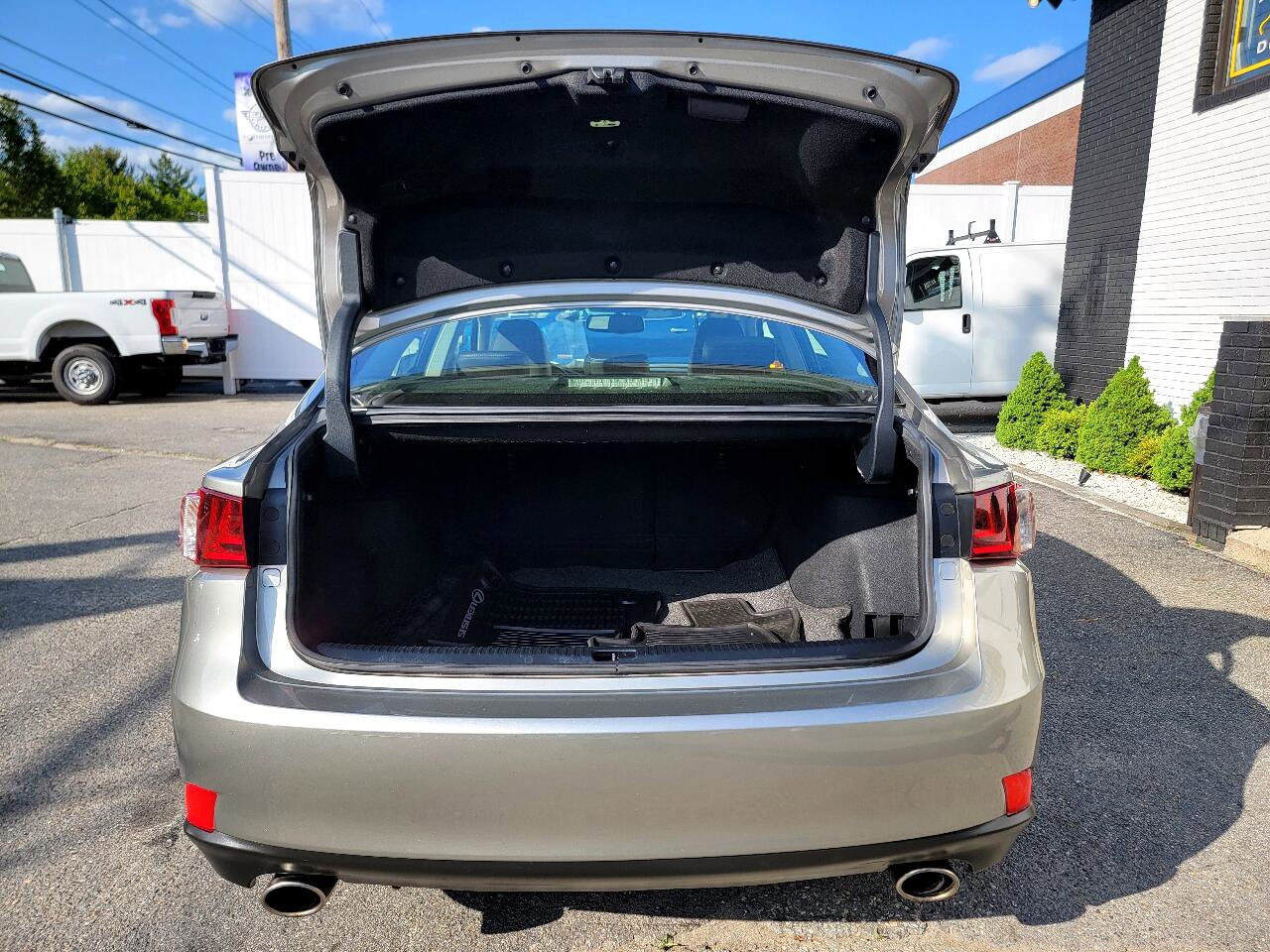 Used 2016 Lexus IS 300 AWD image 18