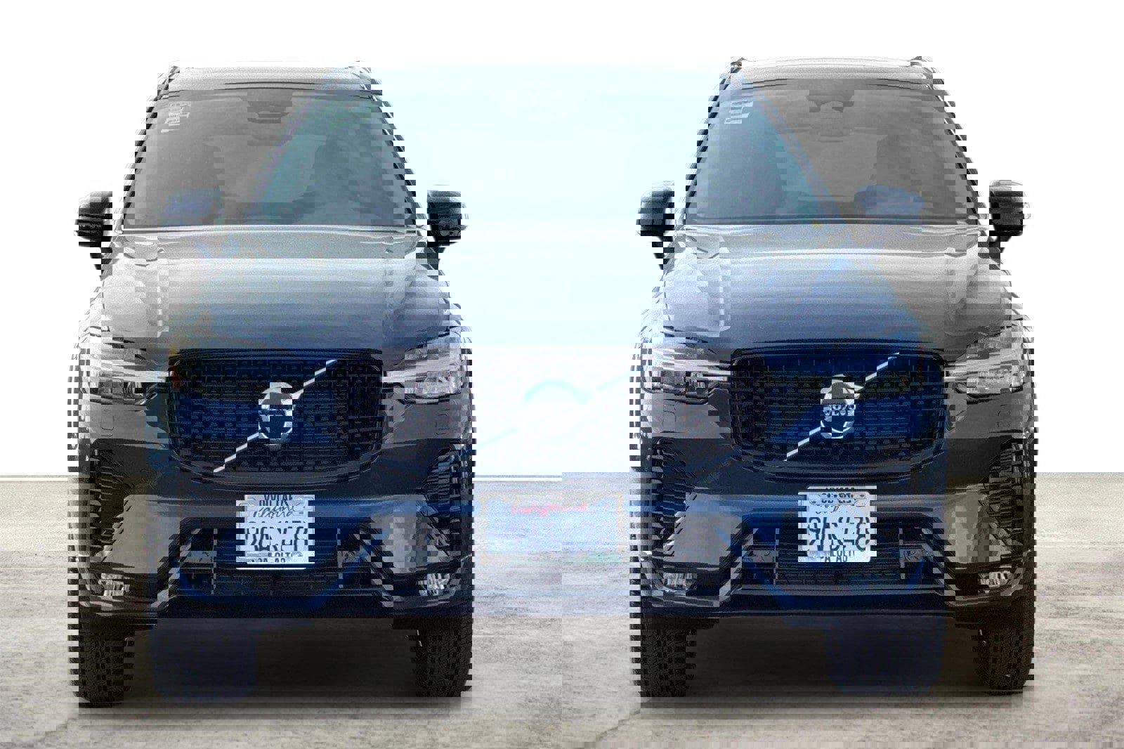 Used 2025 Volvo XC60 B5 Core w/ Protection Package Premier image 11