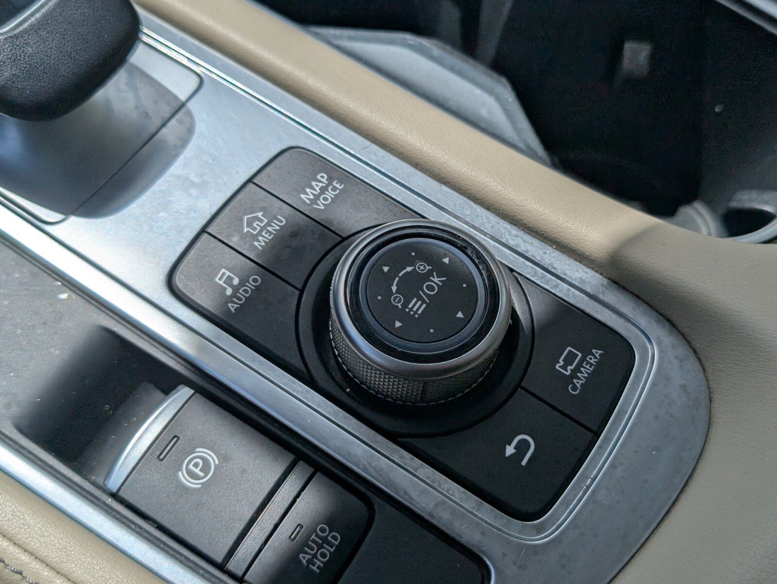 Used 2023 INFINITI QX60 Luxe w/ Performance Audio Package FWD image 29