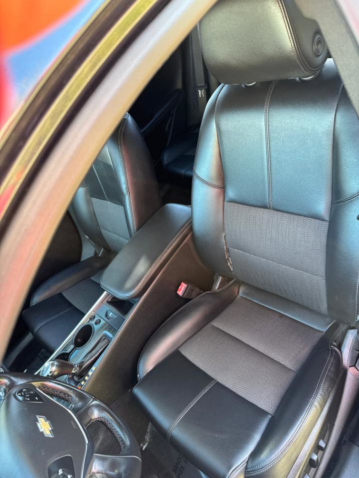 Used 2017 Chevrolet Impala LT image 17