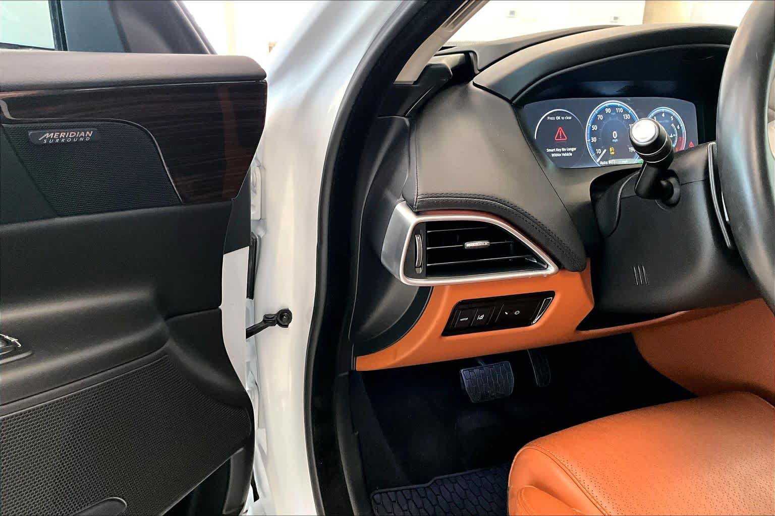 Used 2018 Jaguar XE Portfolio RWD image 31